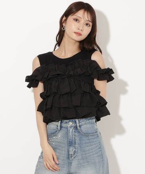 AND COUTURE(アンドクチュール)の「ティアードフリルコンビノースリーブTシャツ(Tシャツ/カットソー・レディース・ブラック/レッド/オフホワイト/クリーム・FREE)」の3枚目の写真