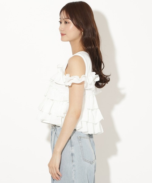 AND COUTURE(アンドクチュール)の「ティアードフリルコンビノースリーブTシャツ(Tシャツ/カットソー・レディース・ブラック/レッド/オフホワイト/クリーム・FREE)」の12枚目の写真
