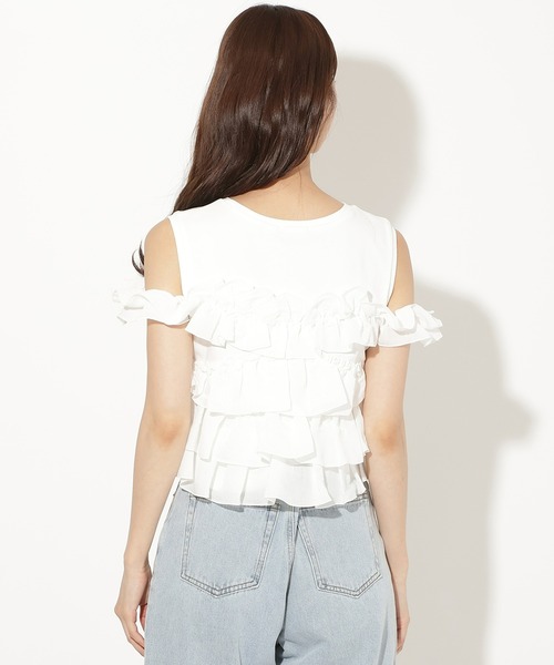 AND COUTURE(アンドクチュール)の「ティアードフリルコンビノースリーブTシャツ(Tシャツ/カットソー・レディース・ブラック/レッド/オフホワイト/クリーム・FREE)」の11枚目の写真