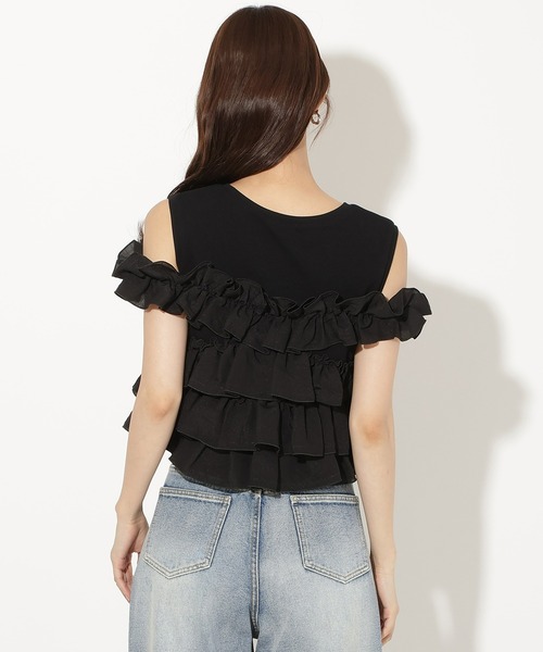 AND COUTURE(アンドクチュール)の「ティアードフリルコンビノースリーブTシャツ(Tシャツ/カットソー・レディース・ブラック/レッド/オフホワイト/クリーム・FREE)」の5枚目の写真