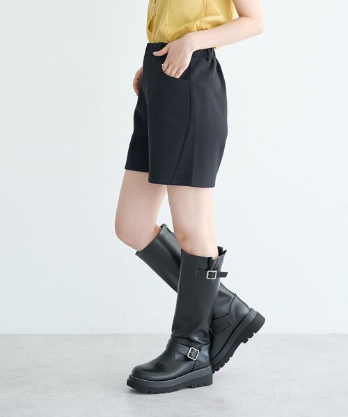 earth music&ecology(アースミュージックアンドエコロジー)の「エアもちショートパンツ(その他パンツ・レディース・ブラック/グレー系その他2・FREE)」の6枚目の写真