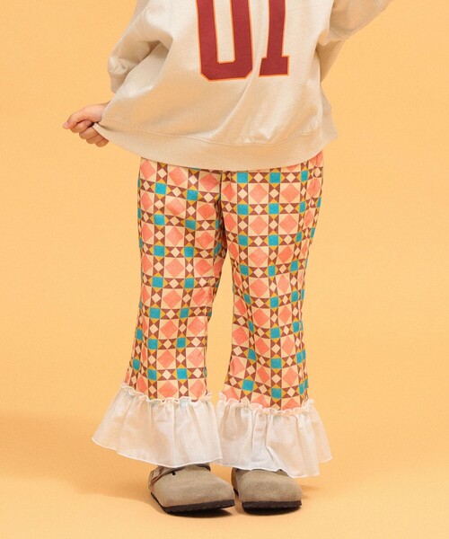 こども ビームス(コドモビームス)の「タイル柄 裾 フリル パンツ 2026FW(90~140cm)(その他パンツ・キッズ・イエロー系その他5/レッド系その他・110/130/100/90/120/140)」の1枚目の写真