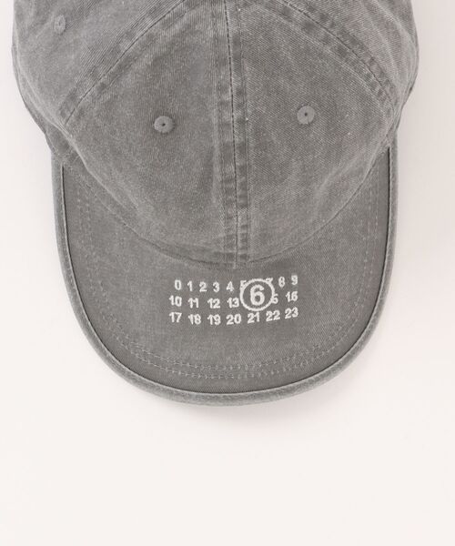 MM6 Maison Margiela（ｴﾑｴﾑｼｯｸｽ ﾒｿﾞﾝ ﾏﾙｼﾞｪﾗ）の「MM6　MEN HAT（キャップ・メンズ・グレー・FREE）」の3枚目の写真