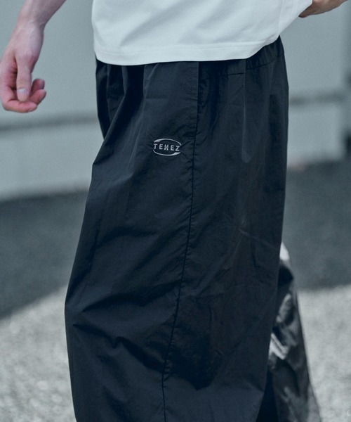 TENEZ(テネス)の「Nylon Wide Pants(その他パンツ・メンズ・ブラック・MEDIUM/LARGE)」の3枚目の写真