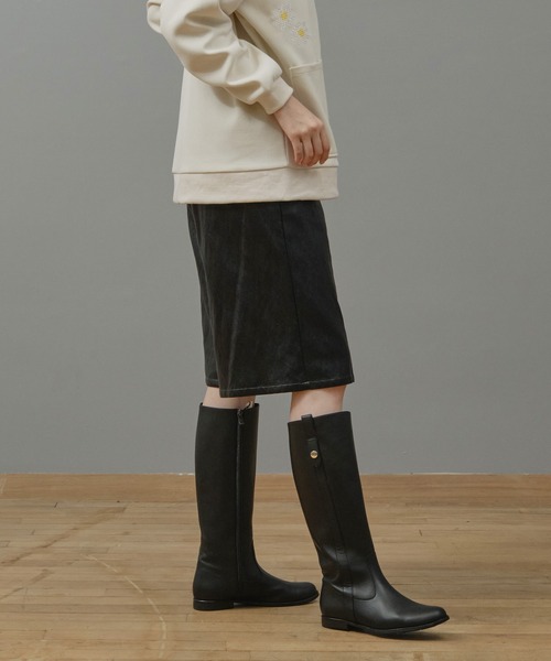 Nunc.(ヌンク)の「エコレザーハーフパンツ(その他パンツ・レディース・ブラック/ダークブラウン・38)」の13枚目の写真