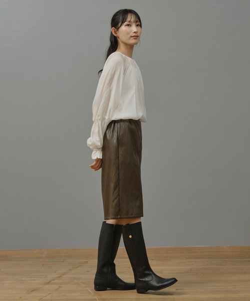 Nunc.(ヌンク)の「エコレザーハーフパンツ(その他パンツ・レディース・ブラック/ダークブラウン・38)」の8枚目の写真
