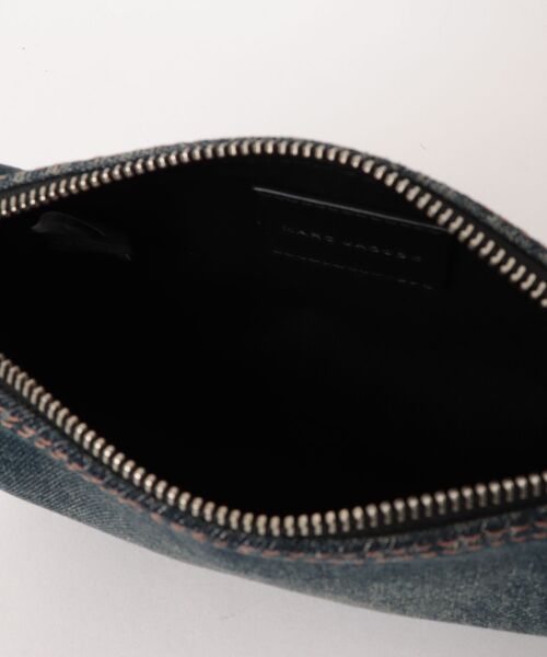 MARC JACOBS(マークジェイコブス)の「DENIM SCENE SMALL SHOULDER BAG/デニム シーン スモール ショルダー バッグ(ショルダーバッグ・レディース・インディゴブルー・ONE SIZE)」の8枚目の写真