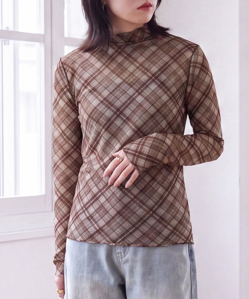 SELECT LEVERY(セレクトリベリー)の「シアーチェックプルオーバー(Tシャツ/カットソー・レディース・ブラック/ブラウン・MEDIUM)」の4枚目の写真