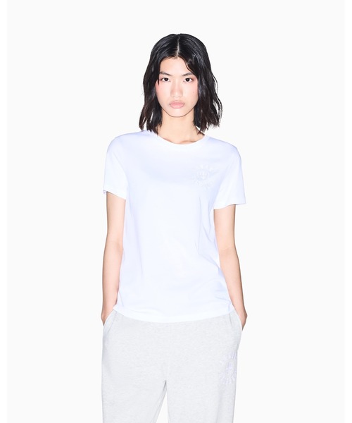 ARMANI EXCHANGE(アルマーニエクスチェンジ)の「【A|X アルマーニ エクスチェンジ】CO エンブロイダリーロゴ 半袖クルーネックTシャツ/REGULAR(ZOZO限定カラー含)(Tシャツ/カットソー・レディース・スモークピンク/ホワイト・LARGE/MEDIUM/SMALL/X-LARGE/X-SMALL)」の1枚目の写真