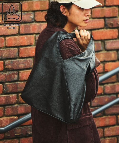 Firsthand（ファーストハンド）の「Firsthand/ファーストハンド Leather Triangle Marche Bag / トライアングルマルシェ / レザートート / 撥水レザー（トートバッグ・メンズ・ブラック・ONE SIZE）」の7枚目の写真