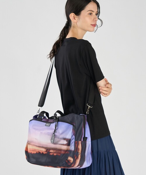 agnes b.(アニエスベー)の「フォトプリント ナイロン 2way ラージ ボストンバッグ "My bag" RAT01R-01(ボストンバッグ・レディース・パープル系その他・FREE)」の13枚目の写真