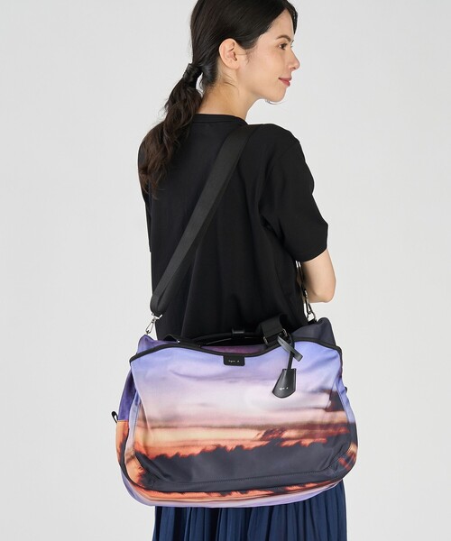 agnes b.(アニエスベー)の「フォトプリント ナイロン 2way ラージ ボストンバッグ "My bag" RAT01R-01(ボストンバッグ・レディース・パープル系その他・FREE)」の14枚目の写真