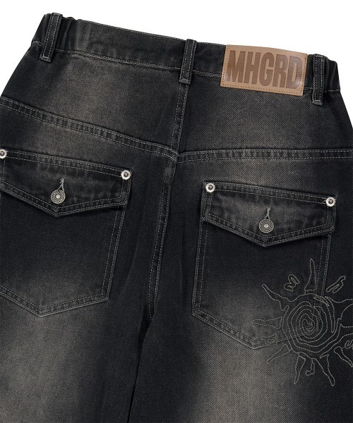 MAHAGRID(マハグリッド)の「『mahagrid/マハグリット』 WASHED POCKET DENIM PANTS/ウォッシュドポケットデニムパンツ(デニムパンツ・レディース・ブラック/ブルー・M/S)」の3枚目の写真