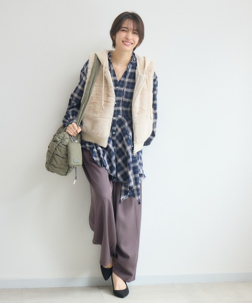 Pillini(ピリーニ)の「フーディファーベスト(その他アウター・レディース・ベージュ/ブラウン・FREE)」の21枚目の写真