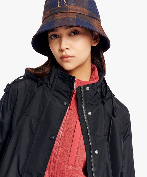 AIGLE(エーグル)の「GORE-TEX ゴアテックス 防風 防水 透湿 2レイヤー アジャスタブルウエストフーデッドジャケット T-KIT フード着脱可(マウンテンパーカー・レディース・ブラック/セージグリーン/ホワイト・38/36/42/40)」の10枚目の写真