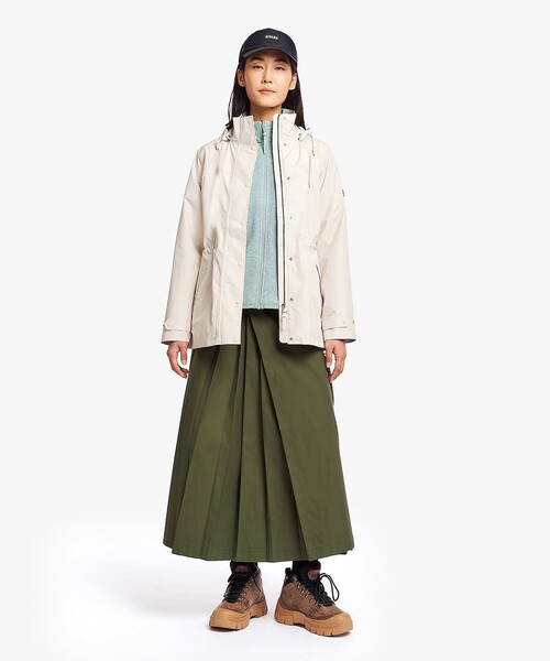 AIGLE(エーグル)の「GORE-TEX ゴアテックス 防風 防水 透湿 2レイヤー アジャスタブルウエストフーデッドジャケット T-KIT フード着脱可(マウンテンパーカー・レディース・ブラック/セージグリーン/ホワイト・38/36/42/40)」の17枚目の写真