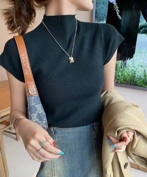 gossip!ロサンゼルス(ゴシップロサンゼルス)の「ハーフネック 半袖ニットトップス レディース タイトシルエット 細見え きれいめインナー 春夏秋 ベーシック(Tシャツ/カットソー・レディース・ブラウン/ブラック/ダークグレー/ホワイト・FREE)」の13枚目の写真