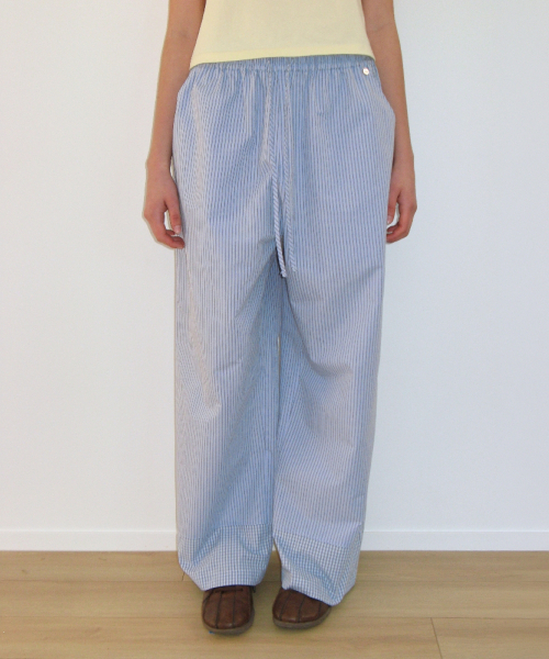 RONRON（ロンロン）の「STRIPE CHECK PANEL COMFORT PANTS SOFT BLUE（その他パンツ・レディース・その他・FREE）」の3枚目の写真