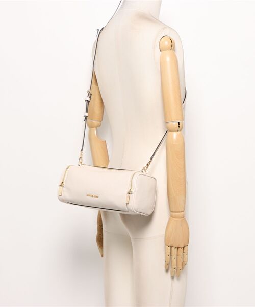 MICHAEL KORS(マイケルコース)の「JET SET TRAVEL SM EW XBODY(ショルダーバッグ・レディース・ベージュ系・FREE)」の6枚目の写真