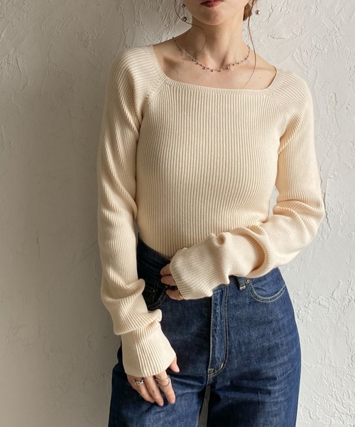 She's Closet(シーズクローゼット)の「長袖 スクエアネック リブニット トップス(ニット/セーター・レディース・レッド/アイボリー/ブラック/ネイビー/ブラウン・FREE)」の2枚目の写真