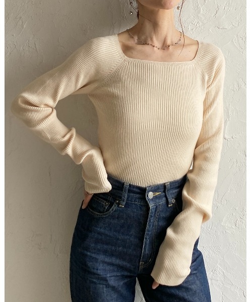 She's Closet(シーズクローゼット)の「長袖 スクエアネック リブニット トップス(ニット/セーター・レディース・レッド/アイボリー/ブラック/ネイビー/ブラウン・FREE)」の18枚目の写真