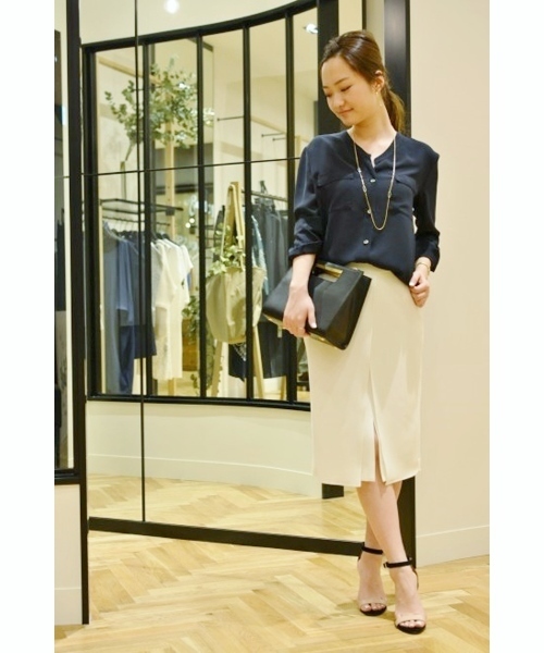 FIGARO Paris(フィガロパリ)の「パウダーツイルポケットツキシャツ◆(シャツ/ブラウス・レディース・ホワイト/ネイビー・36/38)」の14枚目の写真