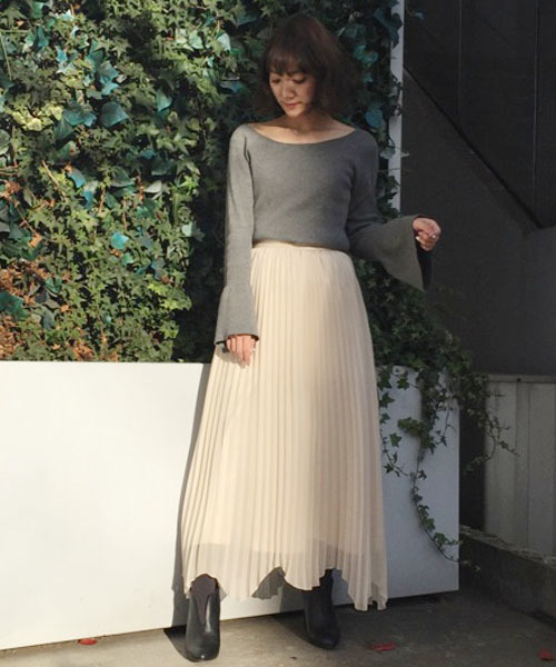 MERCURYDUO（マーキュリーデュオ）の「シャイニーアコーディオンプリーツスカート（スカート・レディース・オフホワイト/ベビーピンク/キャメル・FREE）」の13枚目の写真