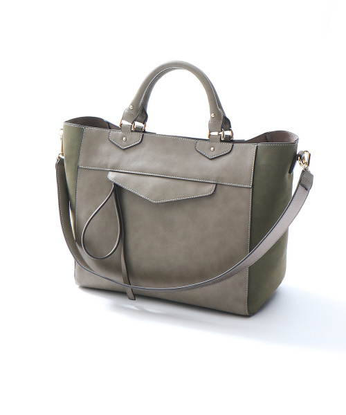 LOWELL things（ロウェル　シングス）の「【店頭人気】フロントファスナートート（トートバッグ・レディース・ベージュ/ネイビー/カーキ・FREE）」の2枚目の写真