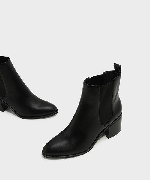 CHARLES & KEITH（チャールズ & キース）の「チェルシーカフブーツ / CHELSEA CALF BOOTS（ブーツ・レディース・ブラック/ネイビー・22.5cm/23.5cm/23cm/24.5cm/25cm）」の6枚目の写真