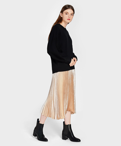 CHARLES & KEITH（チャールズ & キース）の「チェルシーカフブーツ / CHELSEA CALF BOOTS（ブーツ・レディース・ブラック/ネイビー・22.5cm/23.5cm/23cm/24.5cm/25cm）」の8枚目の写真