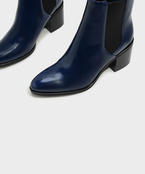 CHARLES & KEITH（チャールズ & キース）の「チェルシーカフブーツ / CHELSEA CALF BOOTS（ブーツ・レディース・ブラック/ネイビー・22.5cm/23.5cm/23cm/24.5cm/25cm）」の12枚目の写真