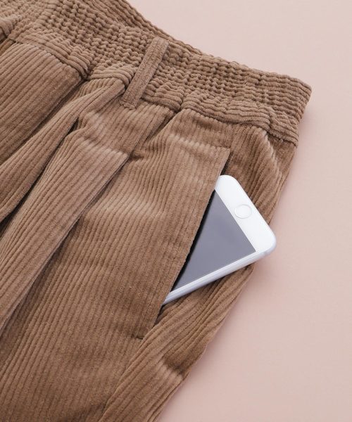 EMMA CLOTHES（エマクローズ）の「コーデュロイワイドパンツ（その他パンツ・メンズ・ブラック/ブラウン/チャコール/ダークブラウン・M/L）」の5枚目の写真