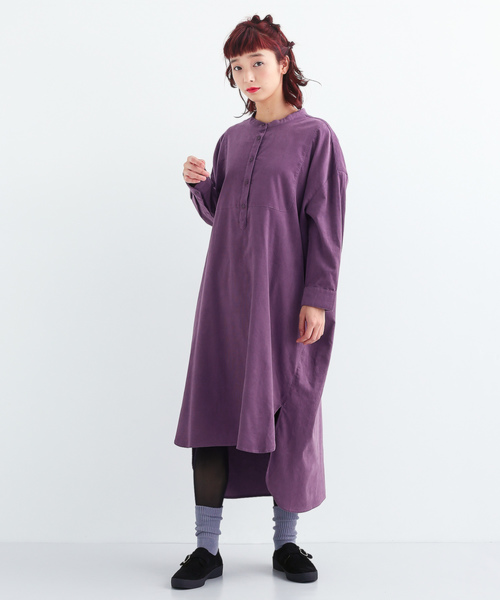 ワンピース黒み様 MERLOT（メルロー）の「ノーカラーテールカットシャツワンピース2367