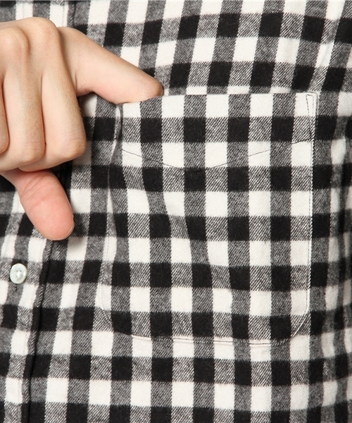 BEAMS PLUS（ビームスプラス）の「□BEAMS PLUS / シャギーバッファローチェック ボタンダウンシャツ（シャツ/ブラウス・メンズ・ホワイト/レッド・X-SMALL/SMALL/MEDIUM/LARGE/X-LARGE/XX-LARGE）」の7枚目の写真