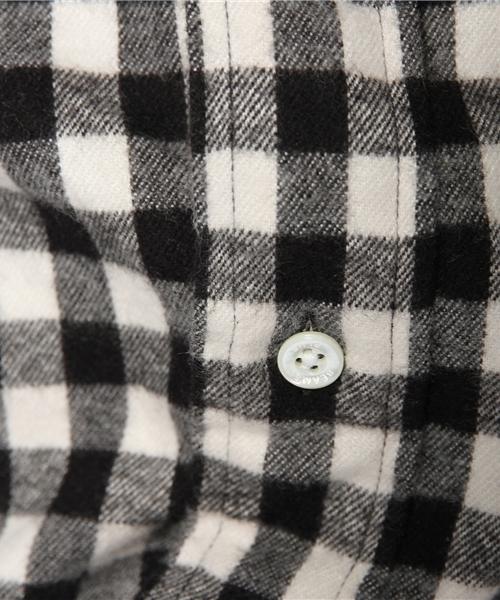 BEAMS PLUS（ビームスプラス）の「□BEAMS PLUS / シャギーバッファローチェック ボタンダウンシャツ（シャツ/ブラウス・メンズ・ホワイト/レッド・X-SMALL/SMALL/MEDIUM/LARGE/X-LARGE/XX-LARGE）」の8枚目の写真