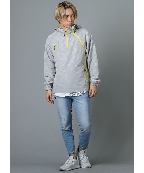 REGIEVO（レジエボ）の「【REGIEVO】大人のおしゃれなパーカー（パーカー・メンズ・ライトグレー/ブラック/オレンジ・SMALL/MEDIUM/LARGE）」の4枚目の写真