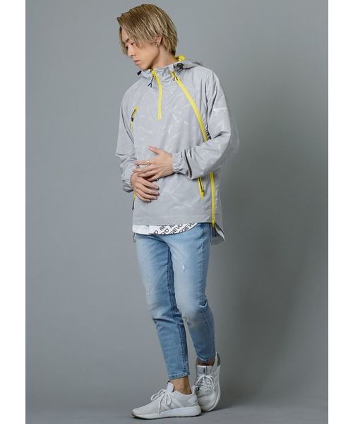 REGIEVO（レジエボ）の「【REGIEVO】大人のおしゃれなパーカー（パーカー・メンズ・ライトグレー/ブラック/オレンジ・SMALL/MEDIUM/LARGE）」の6枚目の写真