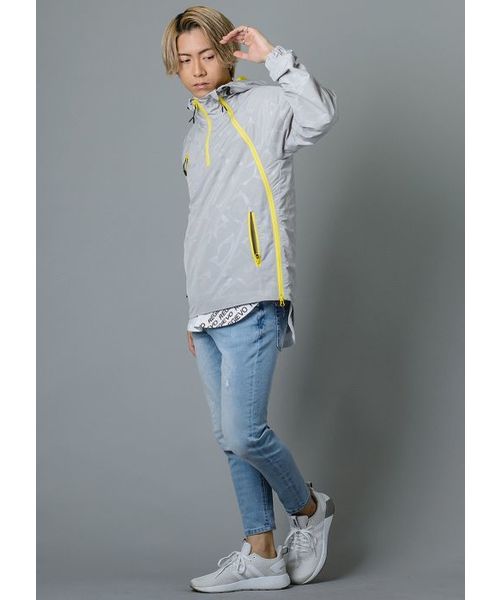 REGIEVO（レジエボ）の「【REGIEVO】大人のおしゃれなパーカー（パーカー・メンズ・ライトグレー/ブラック/オレンジ・SMALL/MEDIUM/LARGE）」の7枚目の写真