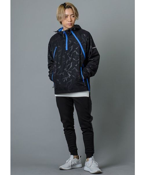 REGIEVO（レジエボ）の「【REGIEVO】大人のおしゃれなパーカー（パーカー・メンズ・ライトグレー/ブラック/オレンジ・SMALL/MEDIUM/LARGE）」の15枚目の写真