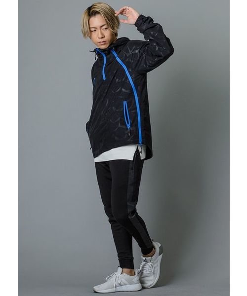 REGIEVO（レジエボ）の「【REGIEVO】大人のおしゃれなパーカー（パーカー・メンズ・ライトグレー/ブラック/オレンジ・SMALL/MEDIUM/LARGE）」の17枚目の写真