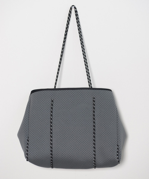 shopnikoniko（ショップニコニコ）の「ネオプレン トートバッグ 大容量（トートバッグ・レディース・ホワイト/ライトグレー/ブラック/ネイビー/グレー/ブルー・フリー）」の16枚目の写真