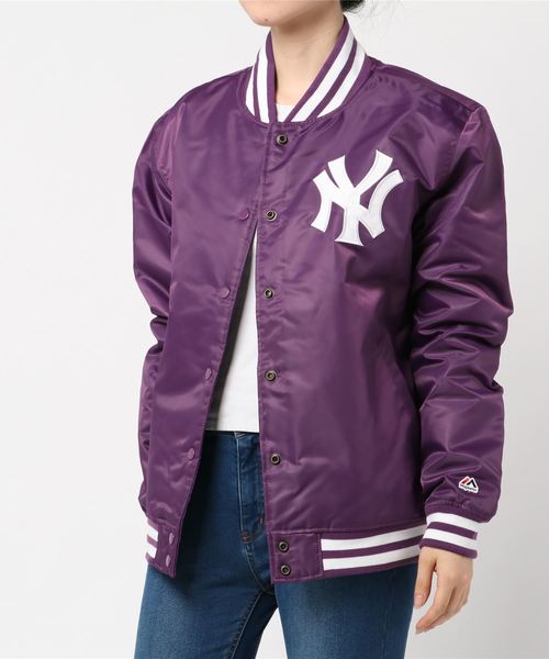 MAJESTIC(マジェスティック)の「ニューヨークヤンキース ロゴサテンジャケット(スタジャン)」|パープル