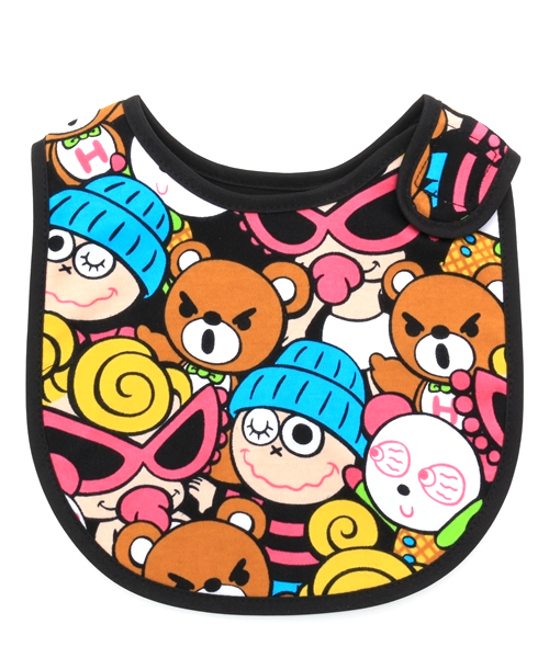 HYSTERIC MINI(ヒステリックミニ)の「BABY HYSTERIC FAMILY TIME スタイ(スタイ/よだれかけ・キッズ・ホワイト系その他/ブラック系その他・FREE)」の1枚目の写真