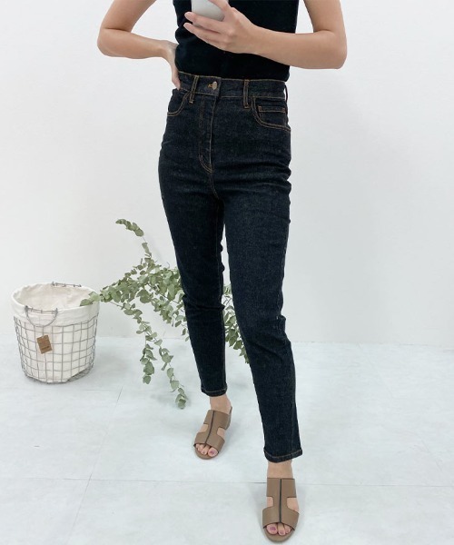 KOBE LETTUCE（コウベレタス）の「ハイライズストレッチデニムパンツ（デニムパンツ・レディース・ブルー/ライトブルー/オフホワイト/ワンウォッシュ/ブルー系その他2/ブルー系その他/グレー/ブラック/ホワイト/ピンク・S/M/XS）」の9枚目の写真