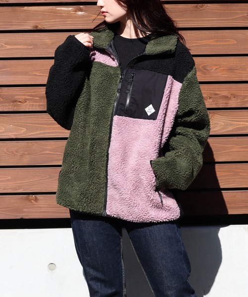 Bling Leads(ブリングリーズ)の「《Bling Leads》ハイネックZIPブルゾン(ブルゾン・レディース・キャメル/その他2/その他1/ブラック系その他/モカ/ベージュ/ライトパープル/ホワイト/カーキ/ブラック/ダークグリーン/その他4/ベージュ系/ホワイト系・MEDIUM/LARGE/X-LARGE)」の12枚目の写真