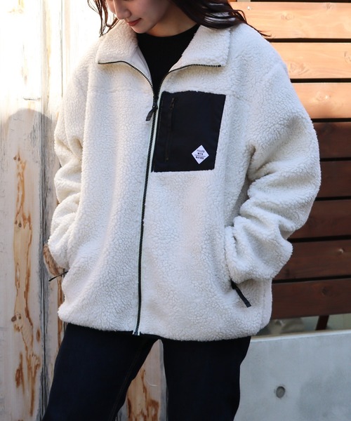 Bling Leads(ブリングリーズ)の「《Bling Leads》ハイネックZIPブルゾン(ブルゾン・レディース・キャメル/その他2/その他1/ブラック系その他/モカ/ベージュ/ライトパープル/ホワイト/カーキ/ブラック/ダークグリーン/その他4/ベージュ系/ホワイト系・MEDIUM/LARGE/X-LARGE)」の16枚目の写真