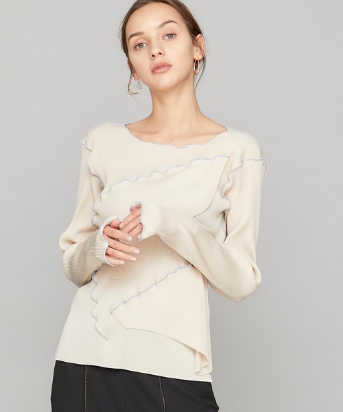 kotohayokozawa(コトハヨコザワ)の「【kotohayokozawa(コトハヨコザワ)】ロングスリーブクルーネックトップス TDKT-P05(Tシャツ/カットソー・レディース・ブラック/ホワイト/ベージュ/グレー・FREE)」の4枚目の写真