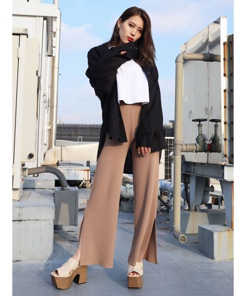 EMODA(エモダ)の「カッティングハイバルキーヒール(サンダル・レディース・ブラック/ベージュ/ブラウン・SMALL/MEDIUM/LARGE)」の12枚目の写真