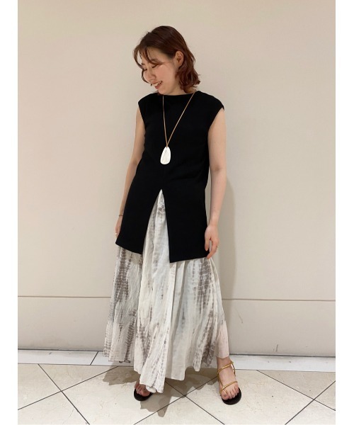 LAATO（ラート）の「RIB NO-SLEEVE  TANK（タンクトップ・レディース・ブラック/パープル/オフホワイト・FREE）」の16枚目の写真