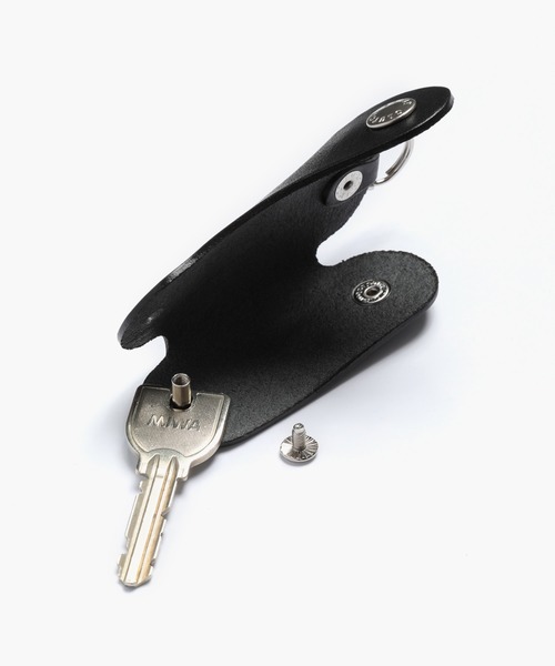 SABLE CLUTCH(セーブルクラッチ)の「ONE HOOK KEY CASE - 栃木レザー(キーケース/キーアクセサリー・レディース・ブラック/ネイビー/ブラウン/レッド/オレンジ/グリーン/ライトブラウン・ONE SIZE)」の16枚目の写真